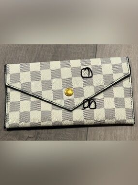 White Checkered Envelope Wallet with Gold Button
